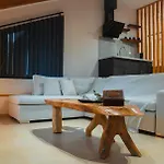 Lalo Retreat 4*