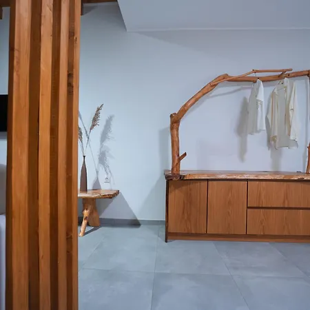 Lalo Retreat Όρμα