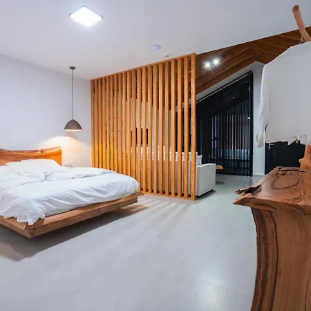 Lalo Retreat 公寓式酒店 3*