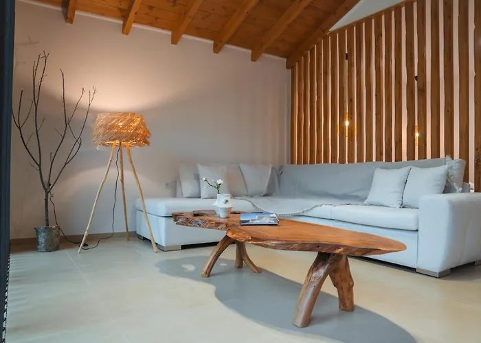 Lalo Retreat 아파트호텔 Órma
