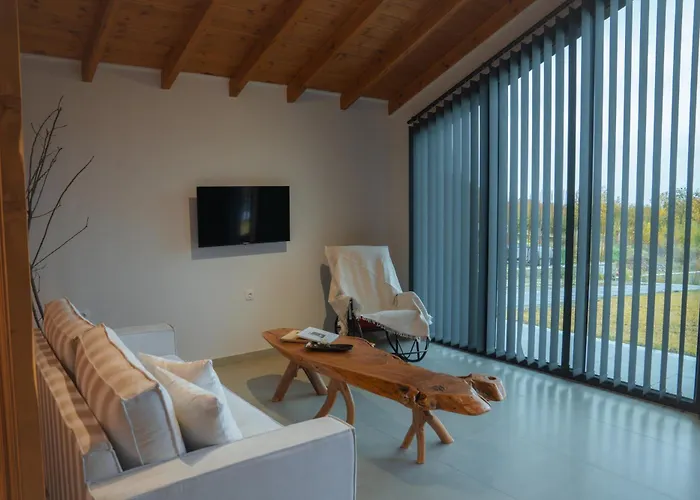 Lalo Retreat
