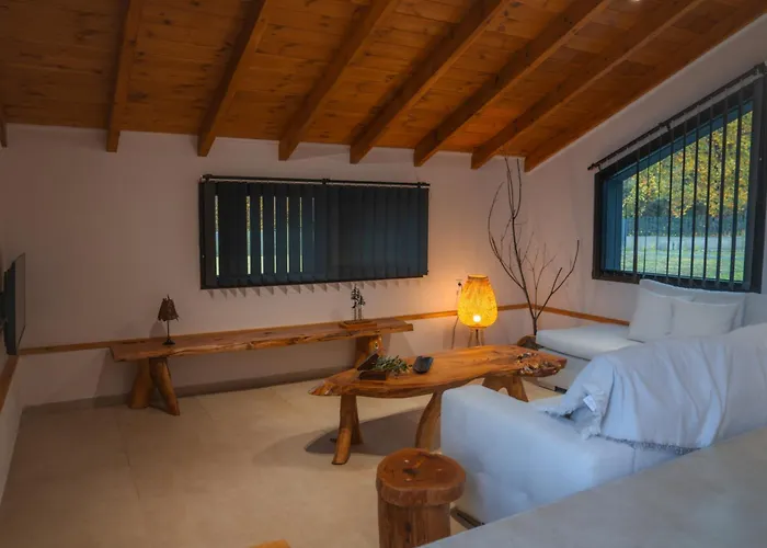 Ξενοδοχείο με διαμερίσματα Lalo Retreat 3*