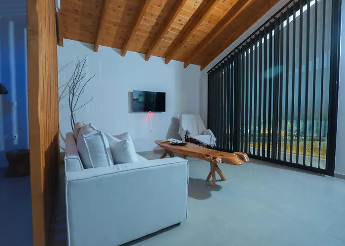 Lalo Retreat 아파트호텔 Órma